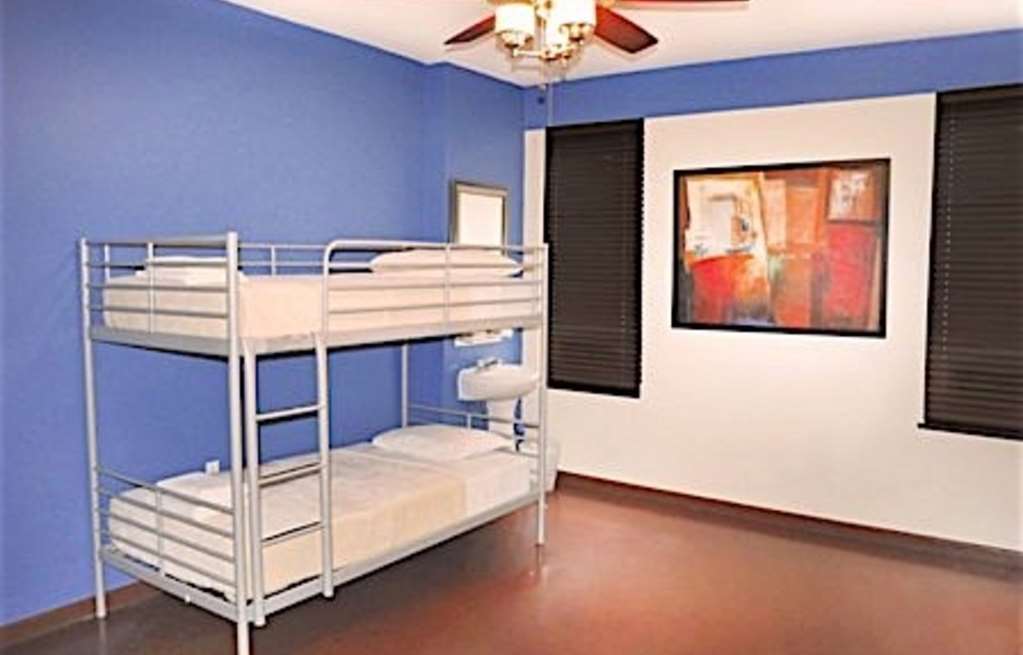 Auberge de jeunesse Broadway & *